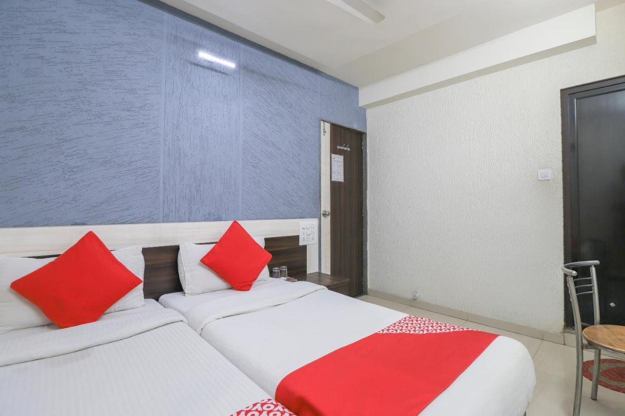 Hotel Jasmine Ahmedabad Eksteriør billede