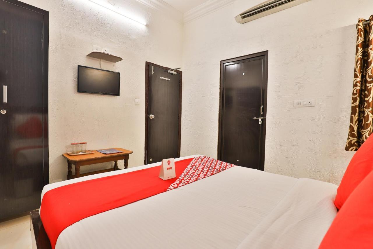 Hotel Jasmine Ahmedabad Eksteriør billede