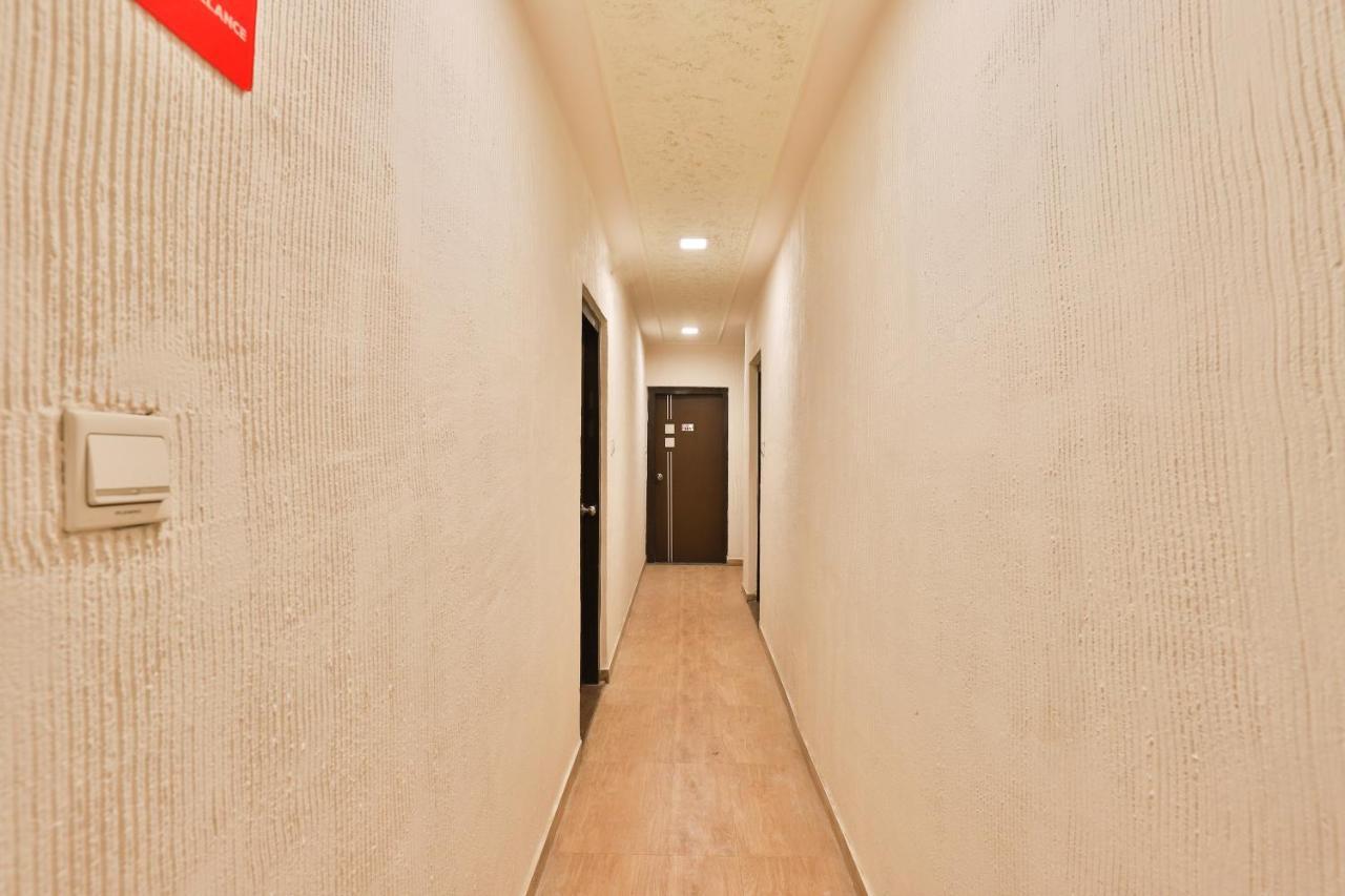 Hotel Jasmine Ahmedabad Eksteriør billede