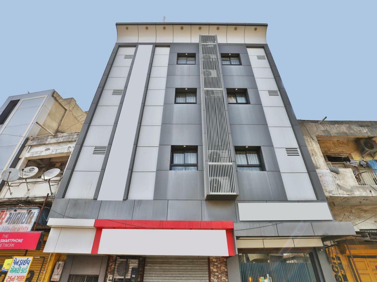 Hotel Jasmine Ahmedabad Eksteriør billede